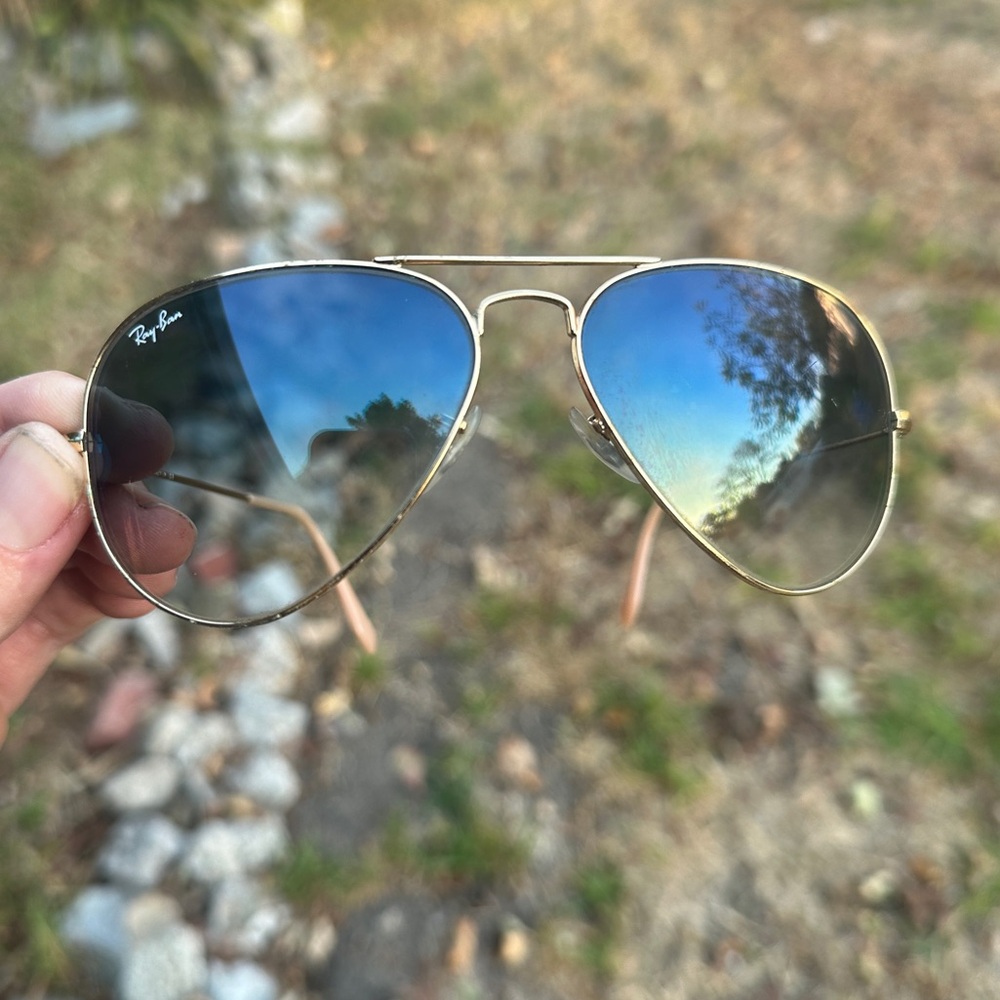 Ray-Ban Aviators Light Blue Gradient